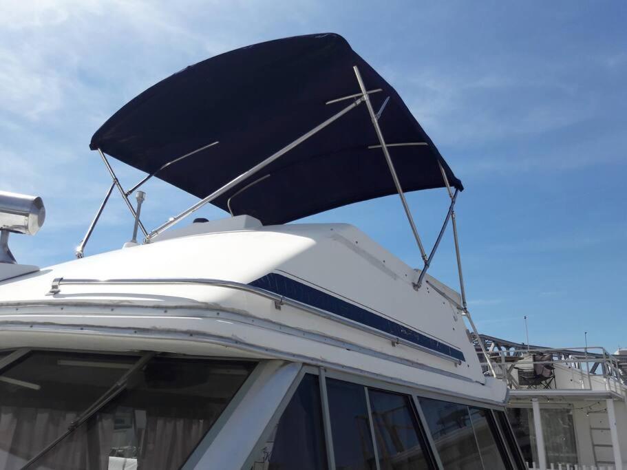 Waterfront 32' Bayliner Yacht Hotell Providence Eksteriør bilde